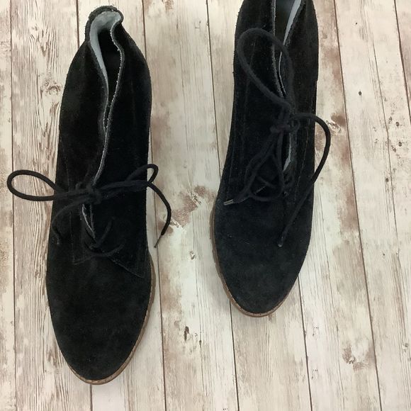 GAP black lace up suede booties - Picture 8 of 10
